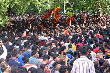 tagreuters.com2025binary_LYNXNPEL530NC-VIEWIMAGE