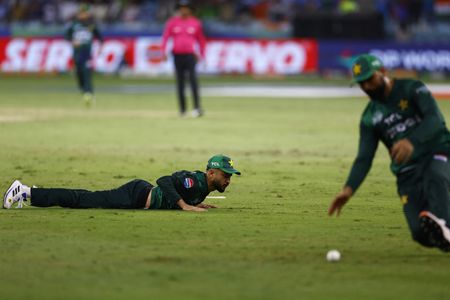 tagreuters.com2025binary_LYNXNPEL8K0DV-VIEWIMAGE