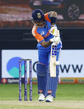 tagreuters.com2025binary_LYNXNPEL8S033-VIEWIMAGE