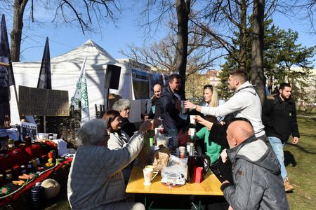 tagreuters.com2022binary_LYNXMPEI1A0PJ-VIEWIMAGE