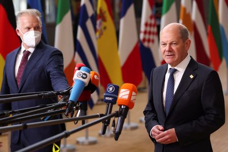 tagreuters.com2022binary_LYNXMPEI4T0K8-VIEWIMAGE