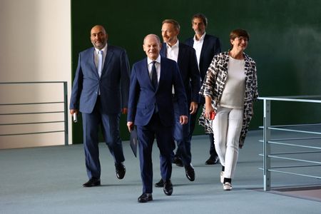 tagreuters.com2022binary_LYNXMPEI8303O-VIEWIMAGE