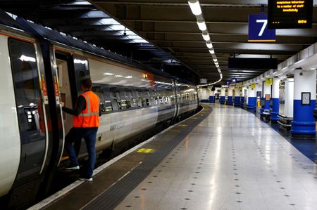 tagreuters.com2023binary_LYNXMPEJ050KL-VIEWIMAGE