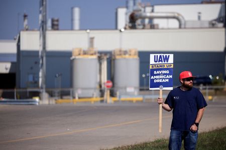 tagreuters.com2023binary_LYNXMPEJ9B112-VIEWIMAGE