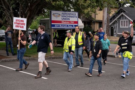 tagreuters.com2024binary_LYNXMPEK8B0RM-VIEWIMAGE