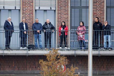 tagreuters.com2024binary_LYNXMPEK9R0AV-VIEWIMAGE