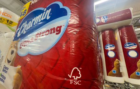 tagreuters.com2024binary_LYNXMPEKBF0F9-VIEWIMAGE