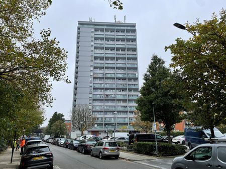 tagreuters.com2025binary_LYNXMPEL0505S-VIEWIMAGE