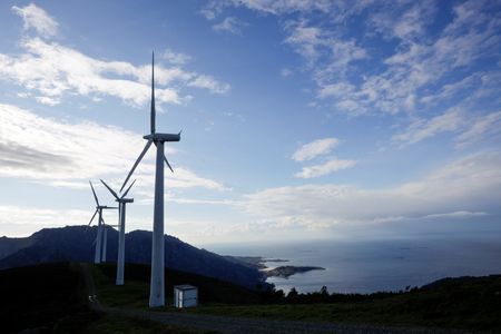 tagreuters.com2025binary_LYNXMPEL0D05X-VIEWIMAGE