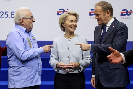 tagreuters.com2025binary_LYNXMPEL160E6-VIEWIMAGE