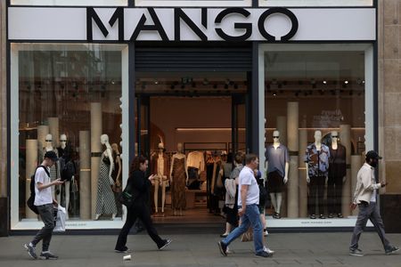 tagreuters.com2025binary_LYNXMPEL290E1-VIEWIMAGE