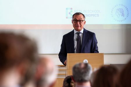 tagreuters.com2025binary_LYNXMPEL290HX-VIEWIMAGE