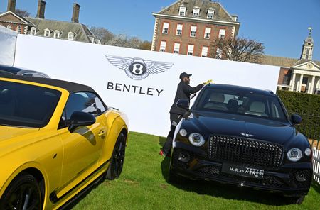 tagreuters.com2025binary_LYNXMPEL2I008-VIEWIMAGE