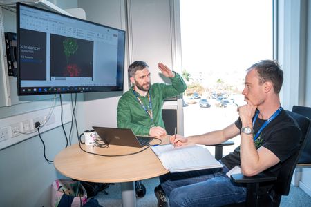 tagreuters.com2025binary_LYNXMPEL3E054-VIEWIMAGE