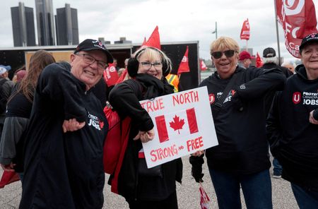 tagreuters.com2025binary_LYNXMPEL450D8-VIEWIMAGE