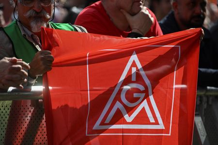 tagreuters.com2025binary_LYNXMPEL460NG-VIEWIMAGE