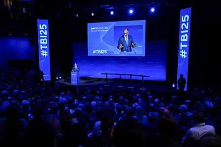 tagreuters.com2025binary_LYNXMPEL4K0RU-VIEWIMAGE