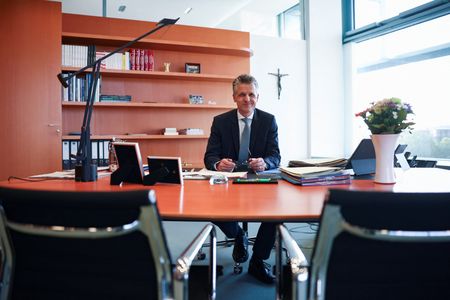 tagreuters.com2025binary_LYNXMPEL4L0JF-VIEWIMAGE