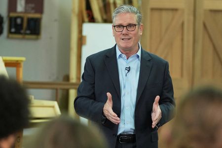 tagreuters.com2025binary_LYNXMPEL590KB-VIEWIMAGE