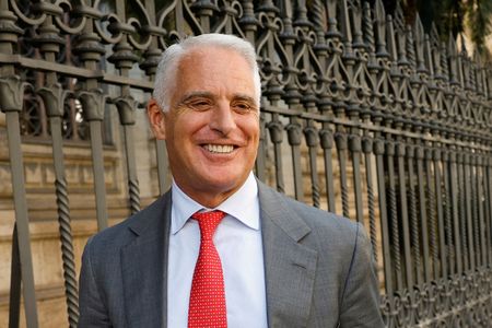 tagreuters.com2025binary_LYNXMPEL5A0EU-VIEWIMAGE