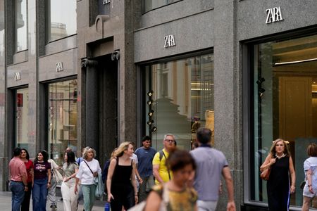 tagreuters.com2025binary_LYNXMPEL5A0KW-VIEWIMAGE