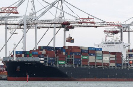 tagreuters.com2025binary_LYNXMPEL5B04Z-VIEWIMAGE