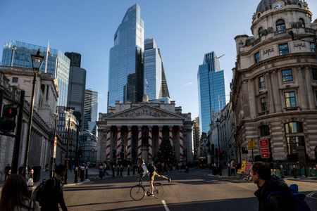 tagreuters.com2025binary_LYNXMPEL5C0E2-VIEWIMAGE