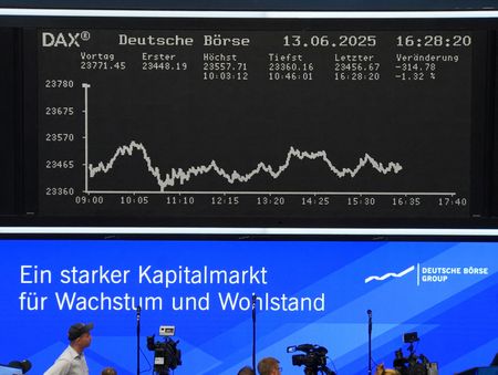 tagreuters.com2025binary_LYNXMPEL5C0SQ-VIEWIMAGE