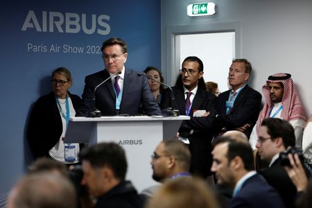 tagreuters.com2025binary_LYNXMPEL5F0FT-VIEWIMAGE