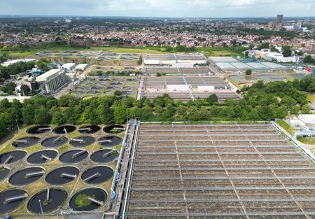 tagreuters.com2025binary_LYNXMPEL5G09S-VIEWIMAGE