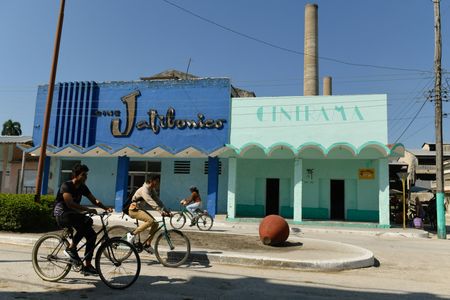 tagreuters.com2025binary_LYNXMPEL5T0CX-VIEWIMAGE