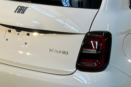 tagreuters.com2025binary_LYNXMPEL630PG-VIEWIMAGE