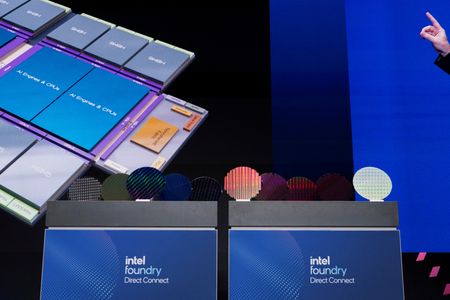 tagreuters.com2025binary_LYNXMPEL6M0H9-VIEWIMAGE