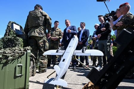 tagreuters.com2025binary_LYNXMPEL6M0K8-VIEWIMAGE