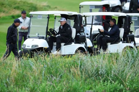 tagreuters.com2025binary_LYNXMPEL6Q091-VIEWIMAGE