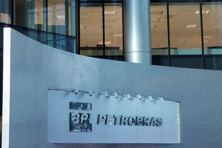 tagreuters.com2025binary_LYNXMPEL750YD-VIEWIMAGE