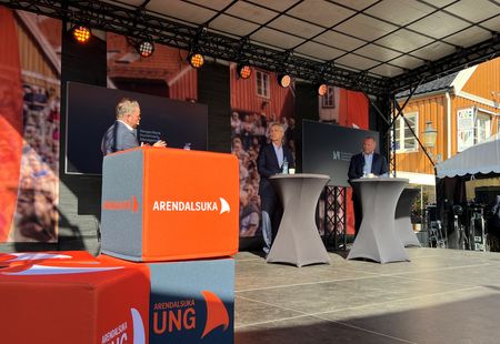 tagreuters.com2025binary_LYNXMPEL7L0JH-VIEWIMAGE