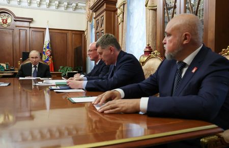 tagreuters.com2025binary_LYNXMPEL7Q0N9-VIEWIMAGE