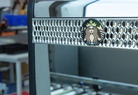 tagreuters.com2025binary_LYNXMPEL8106A-VIEWIMAGE