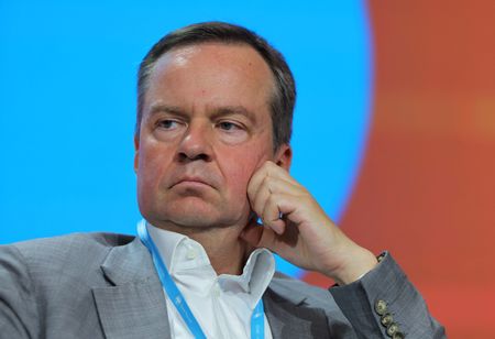 tagreuters.com2025binary_LYNXMPEL9L0DU-VIEWIMAGE