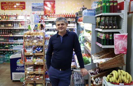 tagreuters.com2025binary_LYNXMPEL9L0K2-VIEWIMAGE