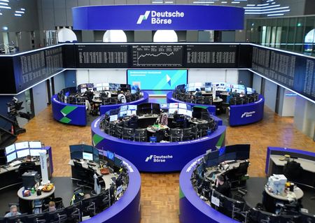 tagreuters.com2025binary_LYNXMPELAC04V-VIEWIMAGE