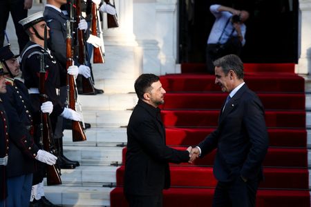 tagreuters.com2025binary_LYNXMPELAF0EK-VIEWIMAGE