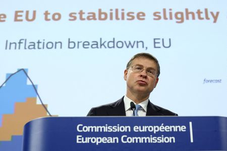 tagreuters.com2025binary_LYNXMPELAG0GG-VIEWIMAGE