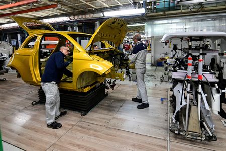 tagreuters.com2025binary_LYNXMPELAO0TN-VIEWIMAGE