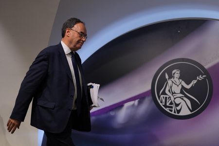 tagreuters.com2025binary_LYNXMPELB10RB-VIEWIMAGE