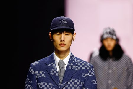 tagreuters.com2025binary_LYNXNPEL0K10B-VIEWIMAGE