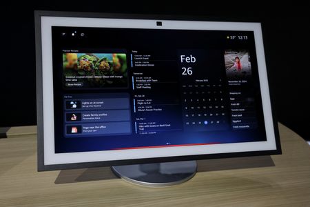 tagreuters.com2025binary_LYNXNPEL1Q06C-VIEWIMAGE