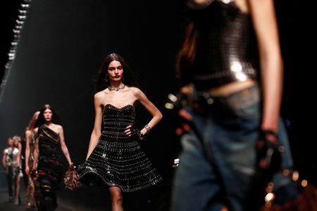 tagreuters.com2025binary_LYNXNPEL2011M-VIEWIMAGE