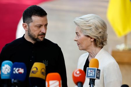 tagreuters.com2025binary_LYNXNPEL250H4-VIEWIMAGE